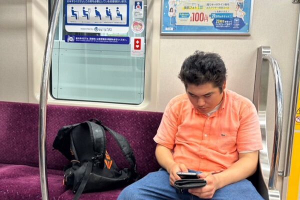 齋藤朝 〒989-2351 宮城県亘理郡亘理町旭山63−1 齋藤朝 (さいとう あさ) 家電 0223-34-2786 携電 070-8434-1161